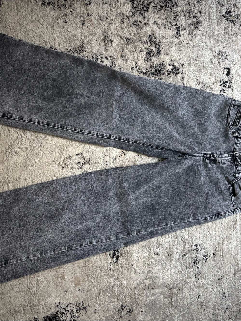Women’s Straight Leg Jeans in Washed Black
